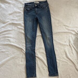 Abercrombie & Fitch Women's Skinny Jeans in Dark Blue Wash